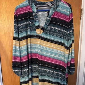 New top,  never worn !!!   Plus size